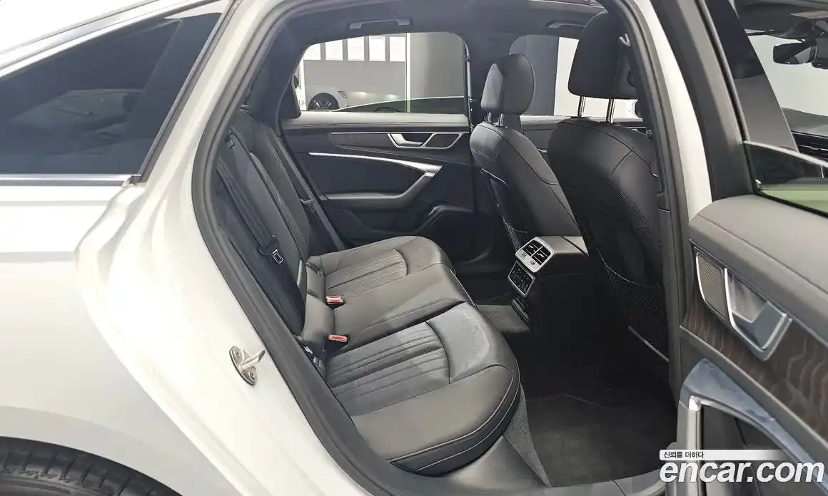 Audi A6 2022 2.0 Автомат в Москве № 162639, фото 18