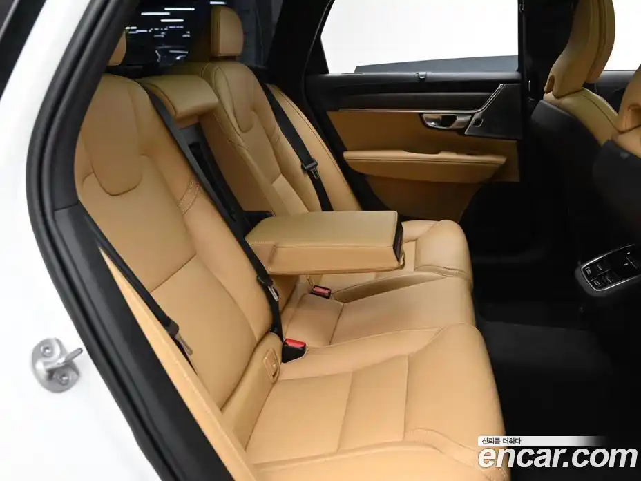 Volvo V90 2024 2.0 Автомат в Москве № 164145, фото 12