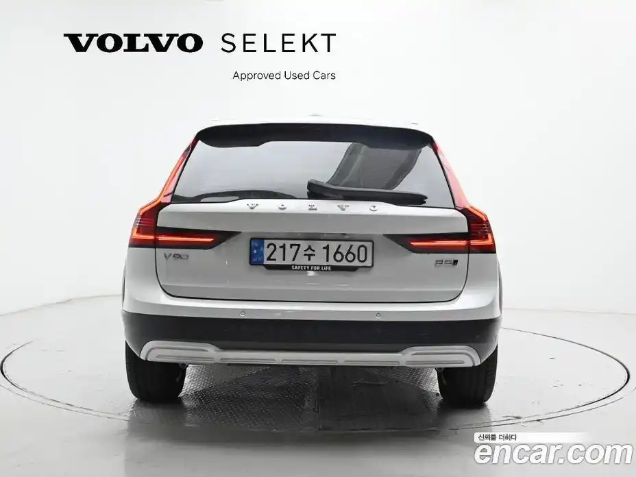 Volvo V90 2024 2.0 Автомат в Москве № 164145, фото 4