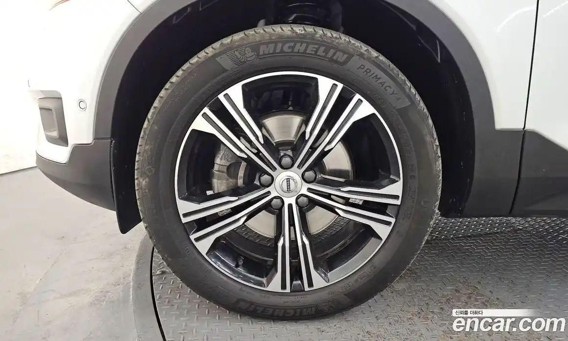 Volvo XC40 2022 2.0 Автомат в Москве № 164626, фото 17