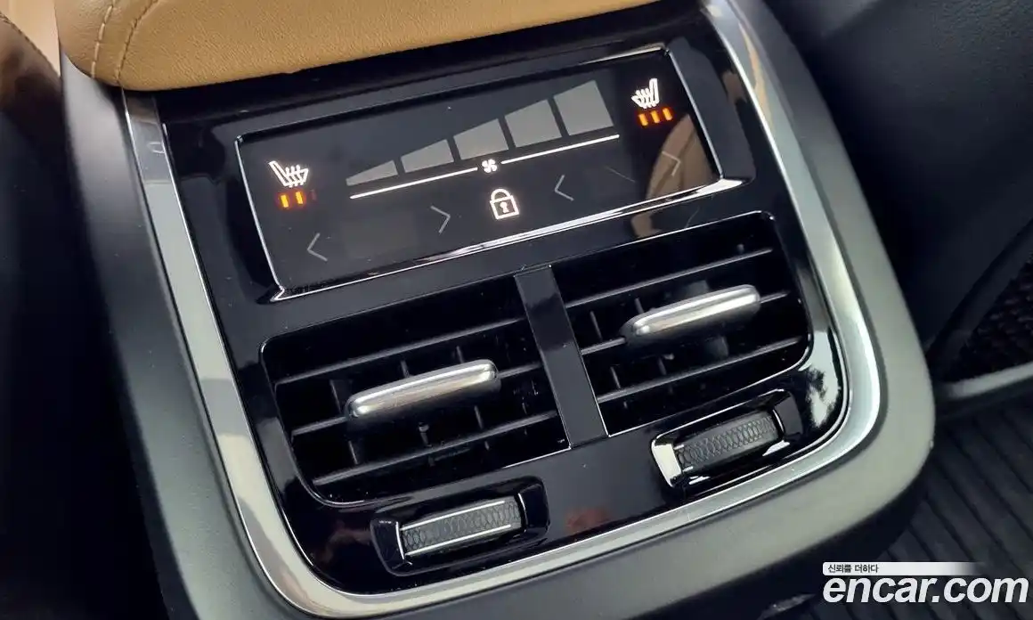 Volvo V60 2022 2.0 Автомат в Москве № 164802, фото 16