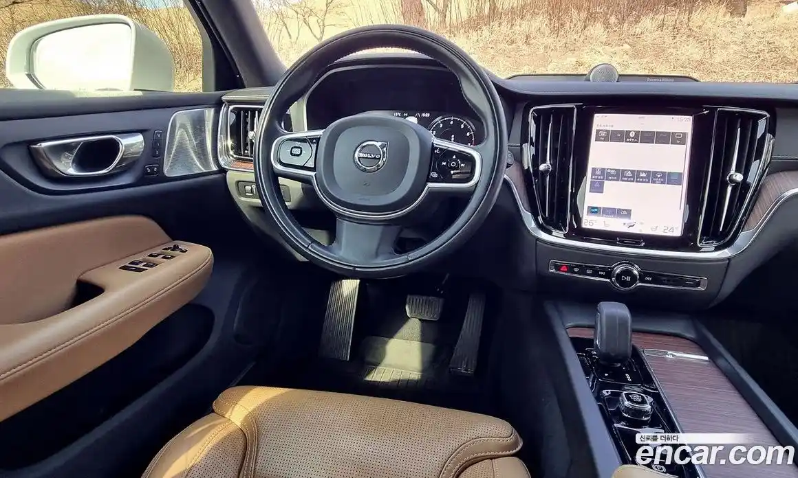 Volvo V60 2022 2.0 Автомат в Москве № 164802, фото 9