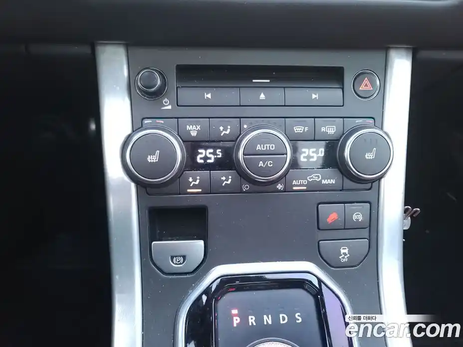 Land Rover Range-Rover Evoque 2015 2.2 Автомат в Москве № 166895, фото 15