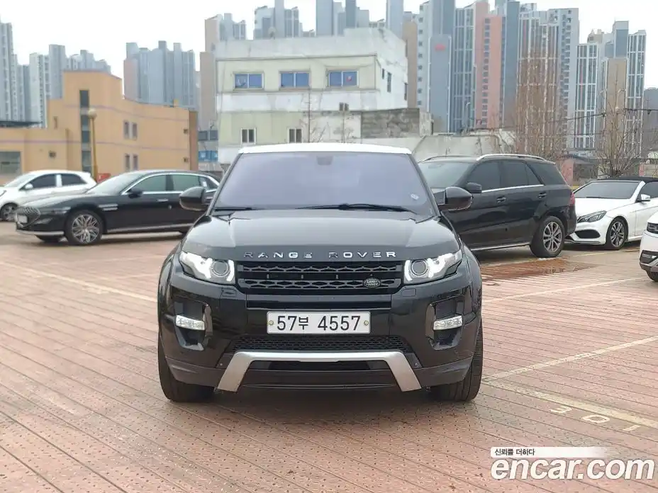 Land Rover Range-Rover Evoque 2015 2.2 Автомат в Москве № 166895, фото 2