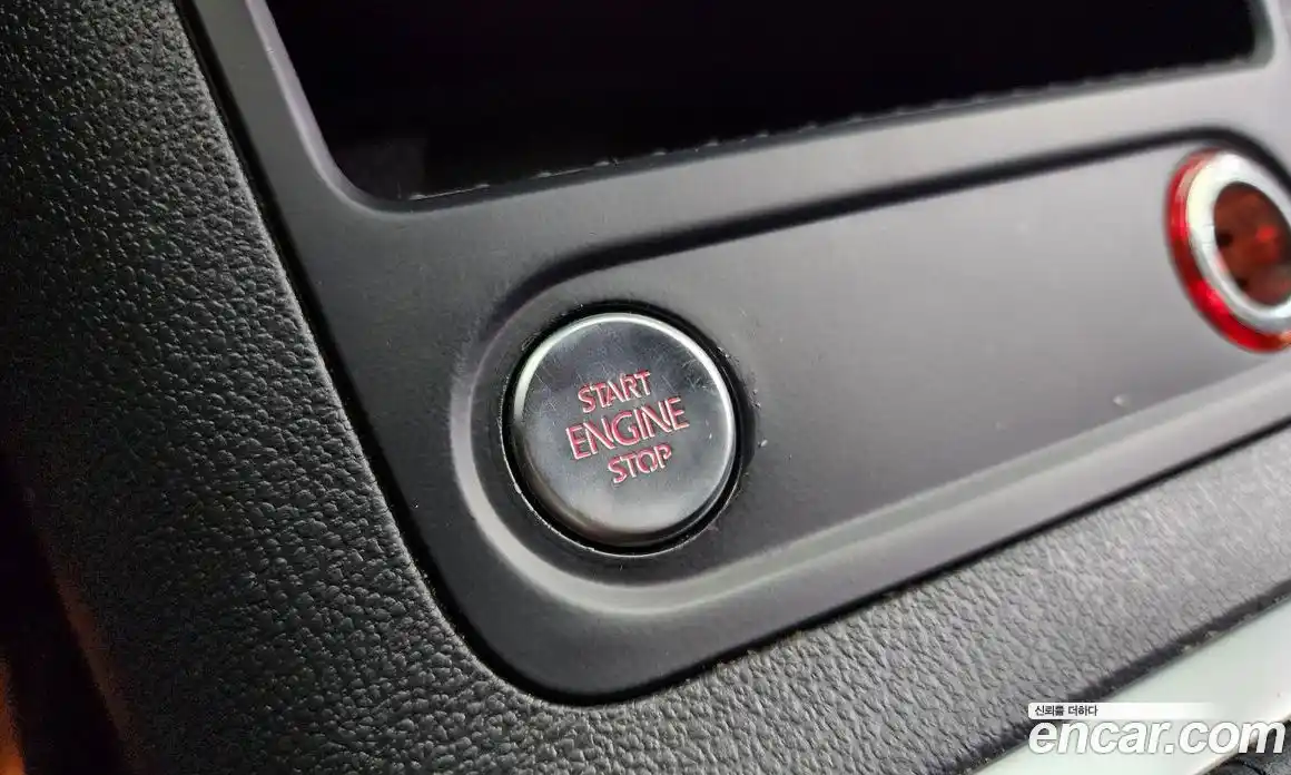 Volkswagen Tiguan 2014 2.0 Автомат в Москве № 168929, фото 19