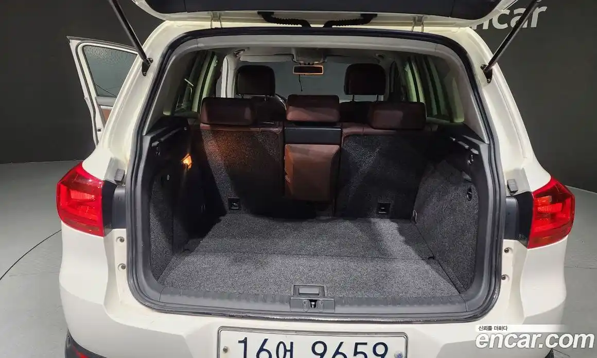 Volkswagen Tiguan 2014 2.0 Автомат в Москве № 168929, фото 20