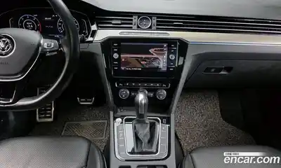 Volkswagen Arteon 2020 2.0 Автомат в Москве № 168992, миниатюра 10