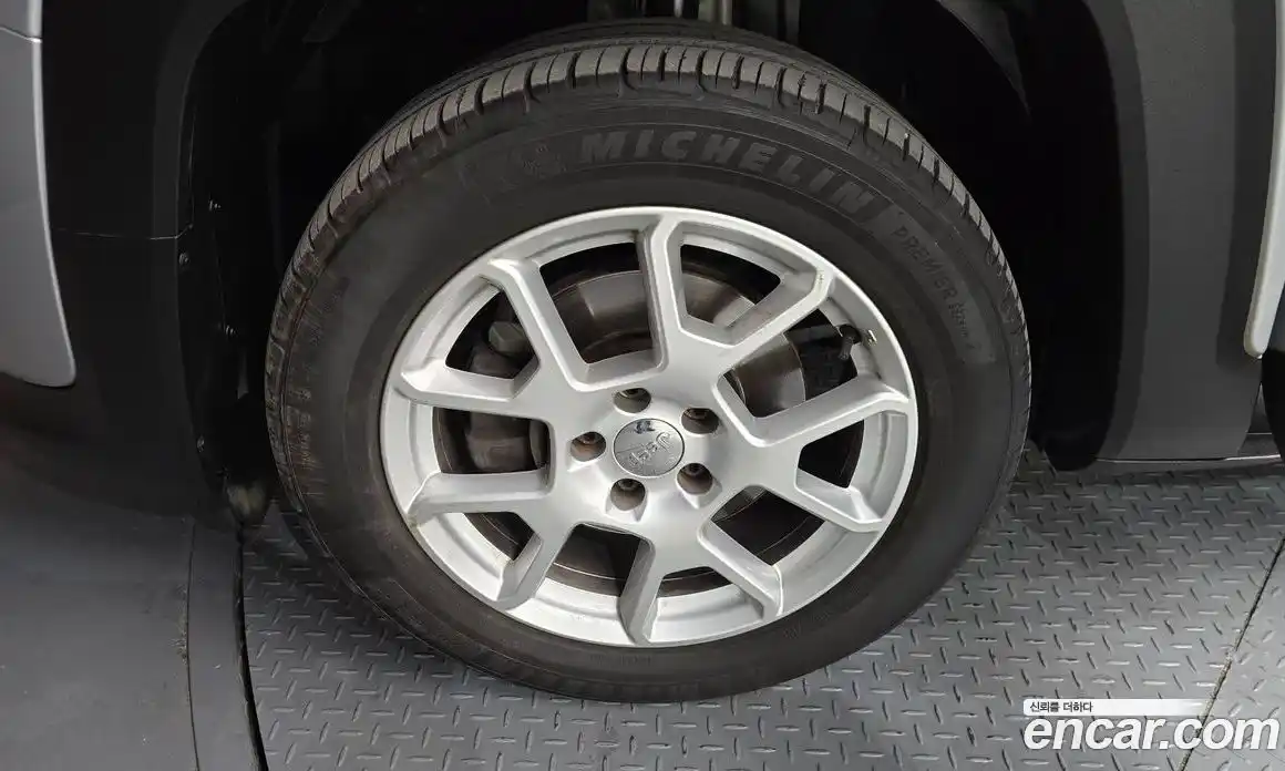 Jeep Renegade 2021 2.4 Автомат в Москве № 169736, фото 14