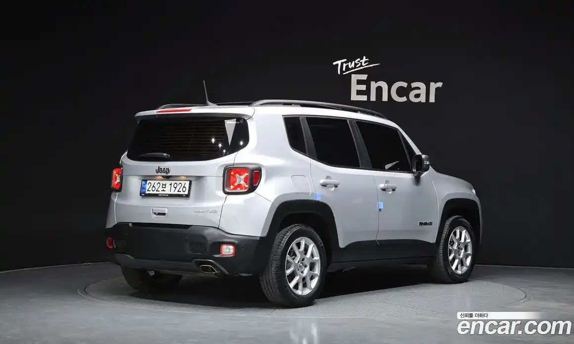Jeep Renegade 2021 2.4 Автомат в Москве № 169736, фото 3