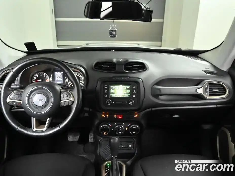 Jeep Renegade 2015 2.4 Автомат в Москве № 170084, фото 7