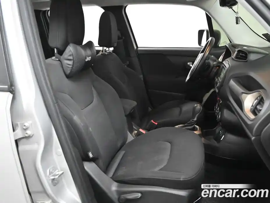 Jeep Renegade 2015 2.4 Автомат в Москве № 170084, фото 10