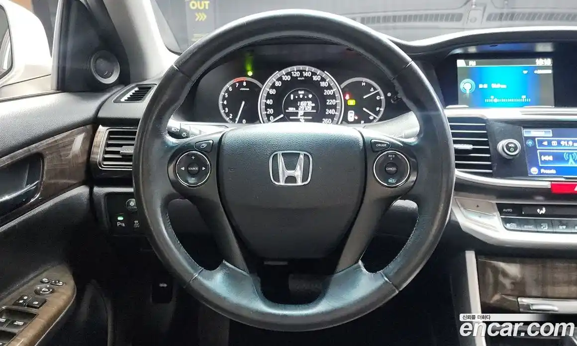 Honda Accord 2013 2.4 Автомат в Москве № 170588, фото 16