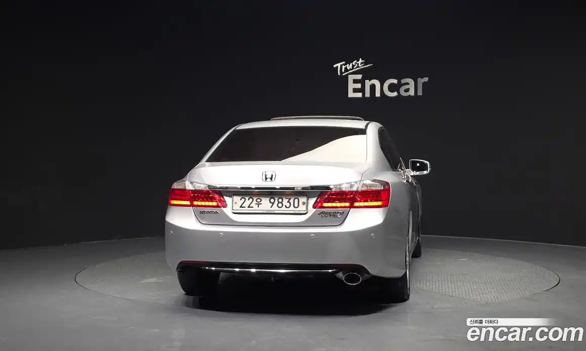 Honda Accord 2013 2.4 Автомат в Москве № 170588, фото 10