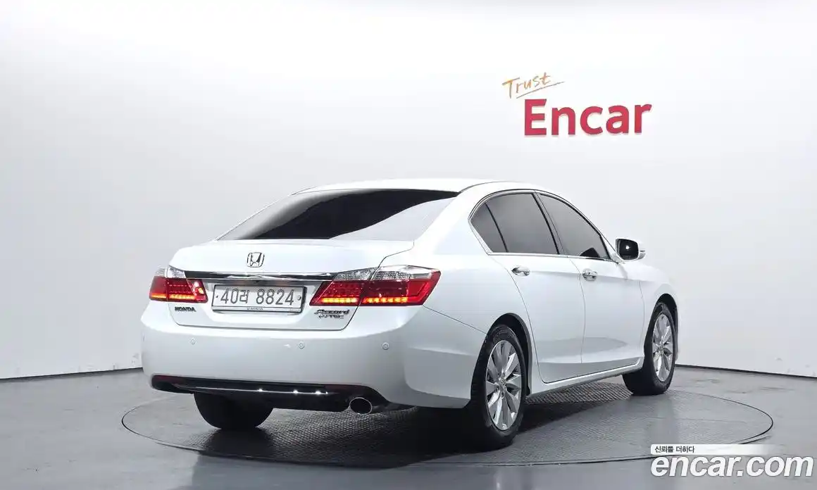 Honda Accord 2015 2.4 Автомат в Москве № 170629, фото 19