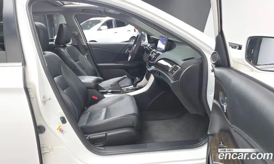 Honda Accord 2015 2.4 Автомат в Москве № 170629, фото 5