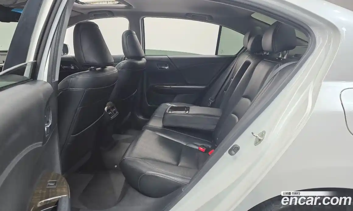 Honda Accord 2015 2.4 Автомат в Москве № 170629, фото 8