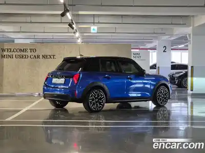 Mini Cooper 2025 2.0 Автомат в Москве № 171880, миниатюра 2