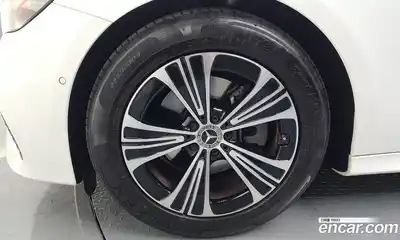 Mercedes-Benz E-Class, 2024