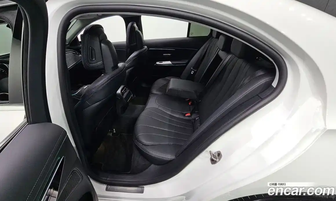 Mercedes-Benz E-Class 2024 2.0 Автомат в Москве № 171975, фото 14