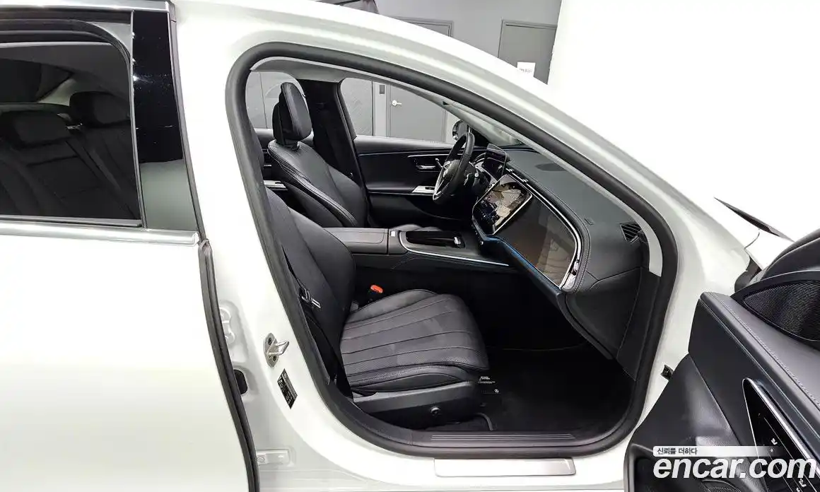 Mercedes-Benz E-Class 2024 2.0 Автомат в Москве № 171975, фото 3