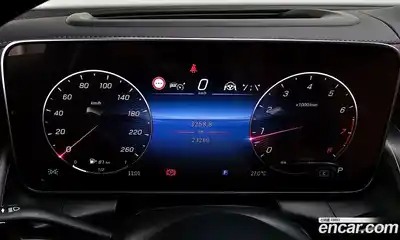 Mercedes-Benz GLC-Class 2023 2.0 Автомат в Москве № 177447, миниатюра 2