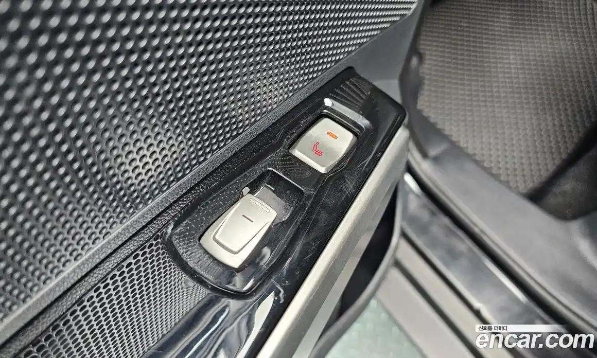 SsangYong TIBOLI 2015 1.6 Автомат в Москве № 181868, фото 16