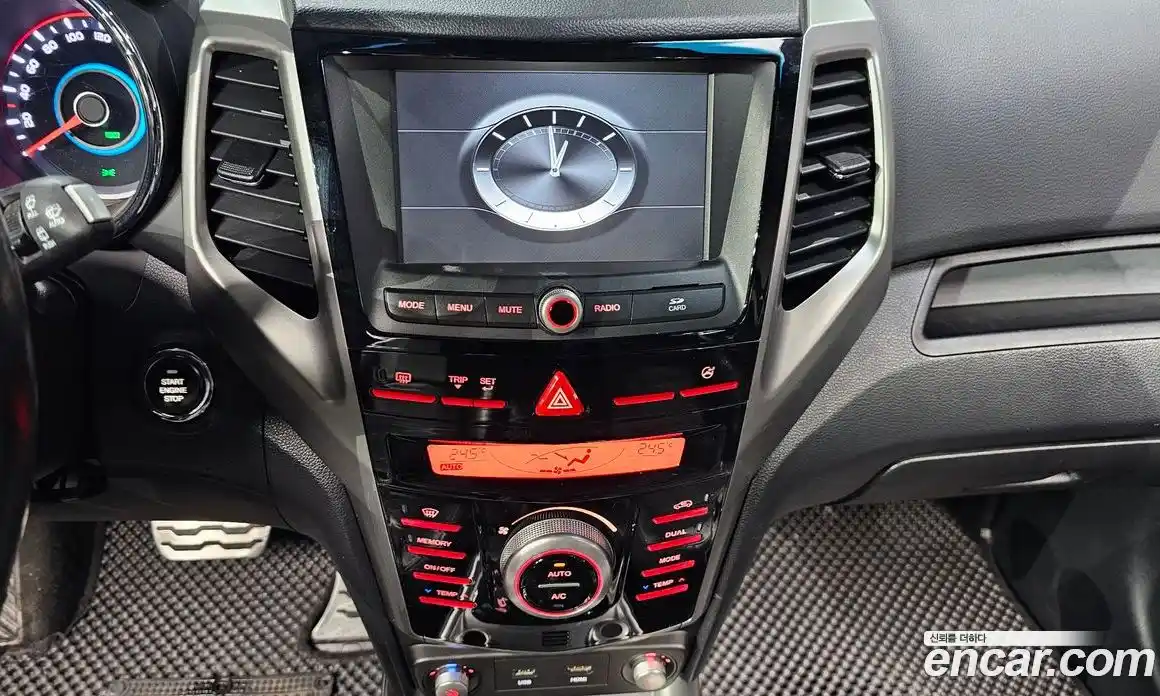 SsangYong TIBOLI 2015 1.6 Автомат в Москве № 181868, фото 3