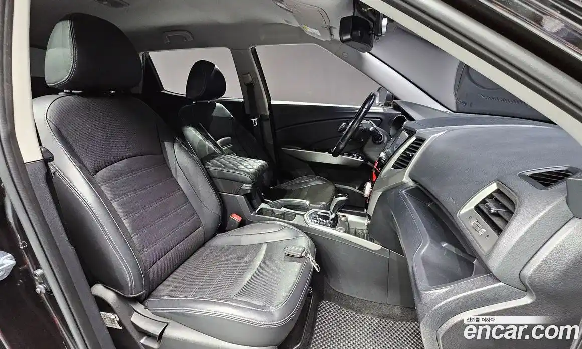 SsangYong TIBOLI 2015 1.6 Автомат в Москве № 181868, фото 6