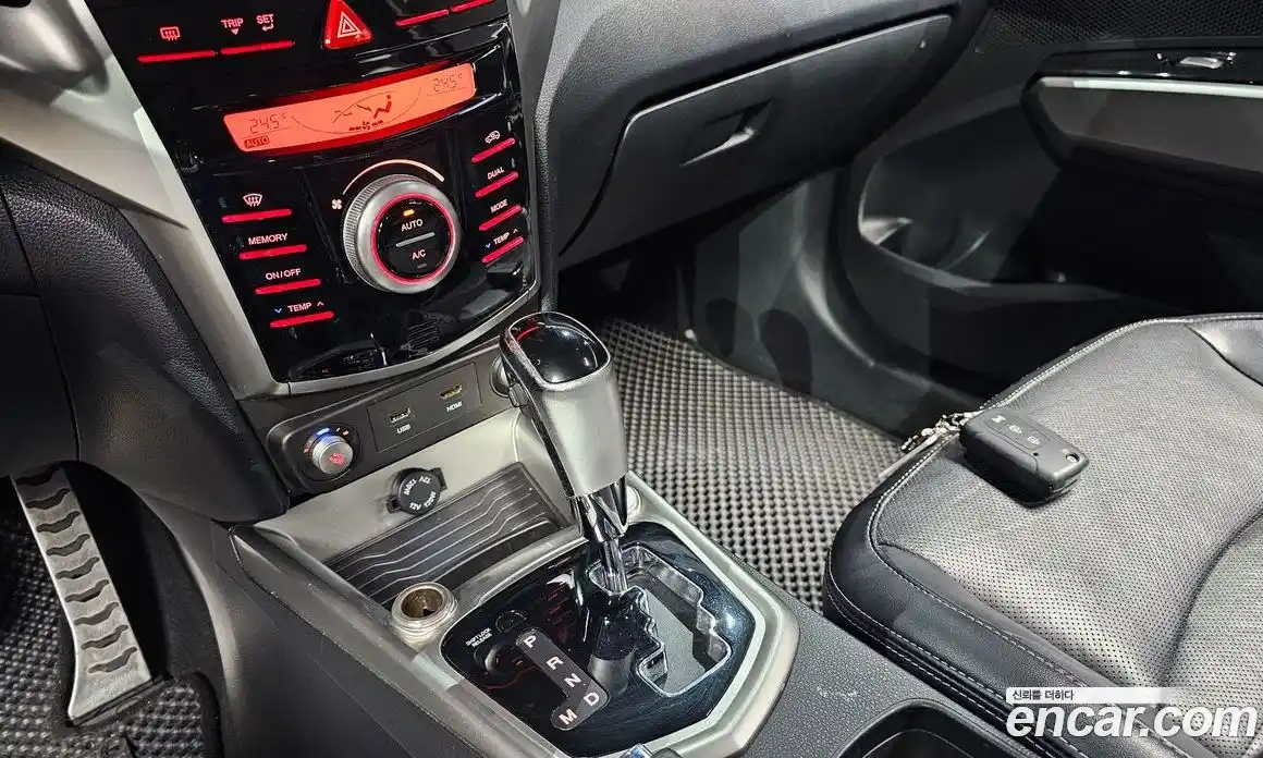 SsangYong TIBOLI 2015 1.6 Автомат в Москве № 181868, фото 7