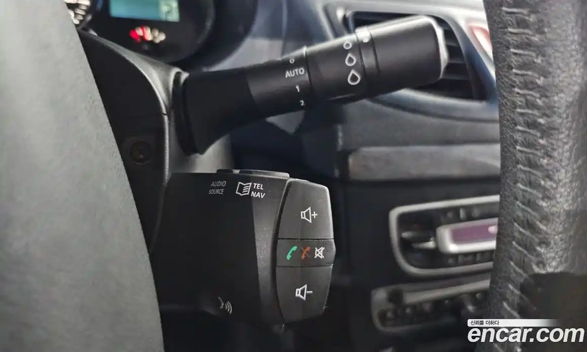 Renault SM3 2011 1.6 Автомат в Москве № 183909, фото 16