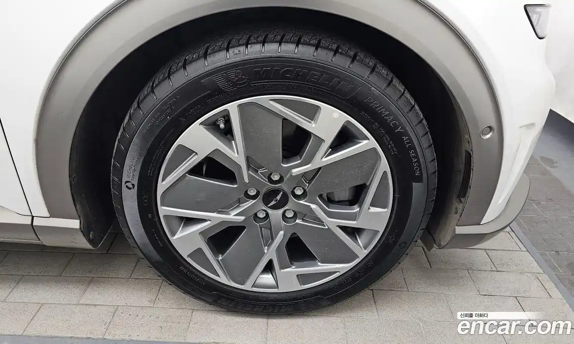 Genesis GV60 2023 0.1 Автомат в Москве № 18486, фото 8