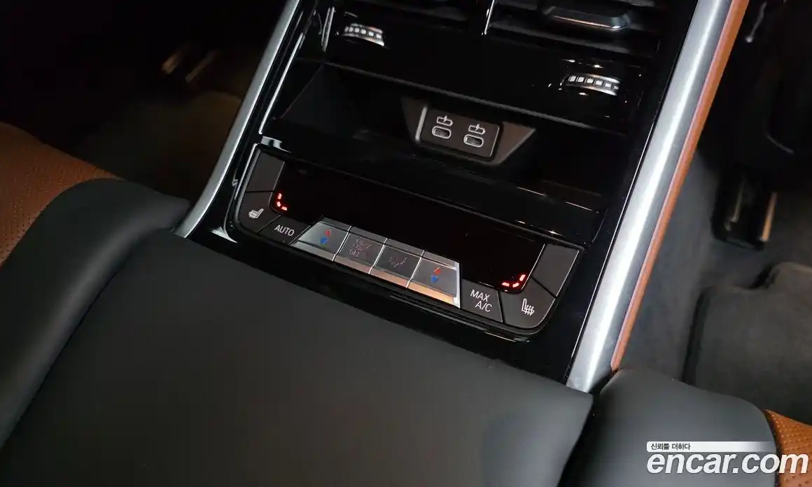 BMW 8-Series 2024 4.4 Автомат в Москве № 187316, фото 20