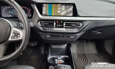 BMW 1-Series 2022 2.0 Автомат в Москве № 191830, миниатюра 2