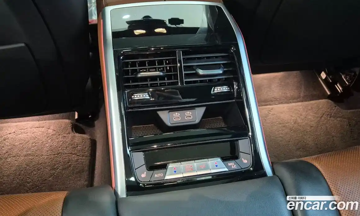 BMW 8-Series 2023 4.4 Автомат в Москве № 192361, фото 16