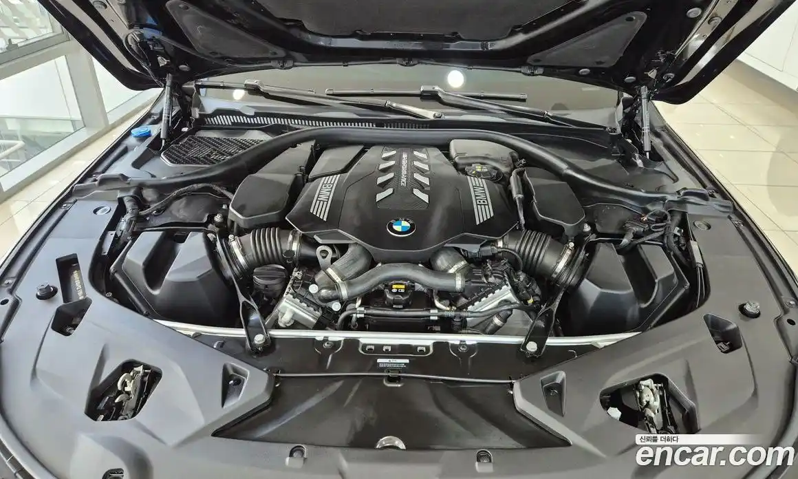 BMW 8-Series 2023 4.4 Автомат в Москве № 192361, фото 6