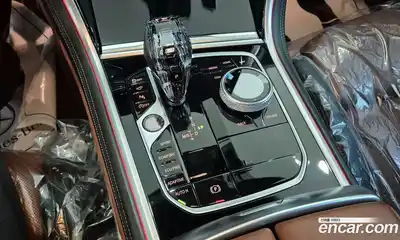 BMW 8-Series 2023 4.4 Автомат в Москве № 192361, миниатюра 9