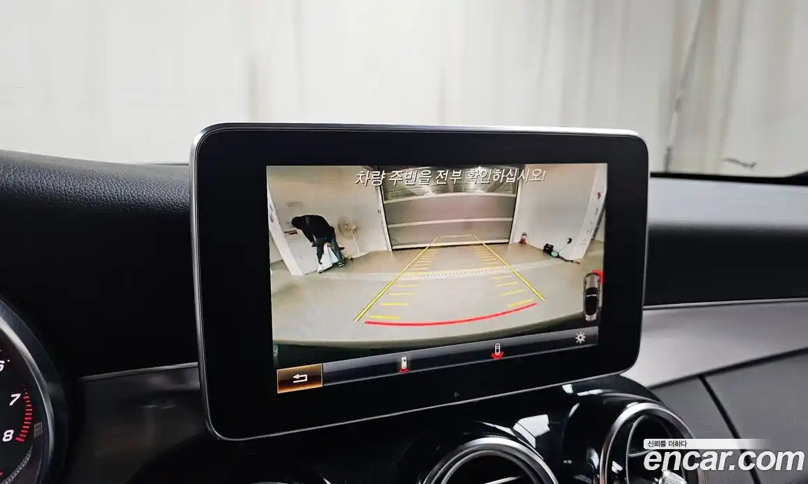 Mercedes-Benz C-Class 2017 2.0 Автомат в Москве № 194498, фото 11