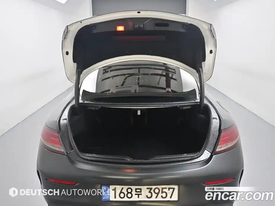 Mercedes-Benz C-Class 2016 2.0 Автомат в Москве № 194893, фото 19