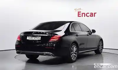Mercedes-Benz E-Class 2019 2.0 Автомат в Москве № 195028, миниатюра 2