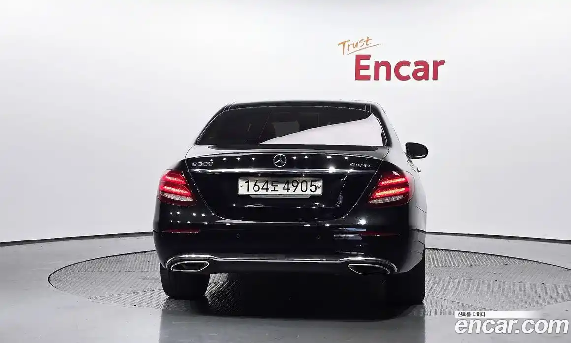 Mercedes-Benz E-Class 2019 2.0 Автомат в Москве № 195028, фото 4