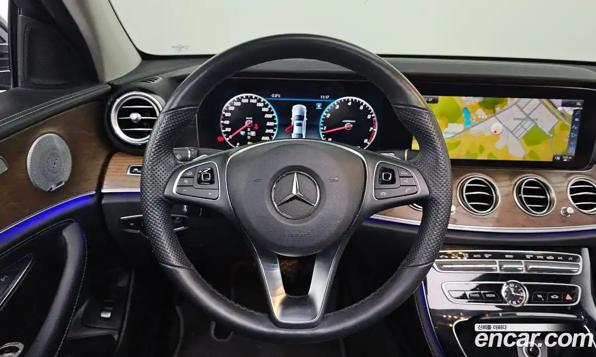 Mercedes-Benz E-Class 2018 2.0 Автомат в Москве № 195310, фото 13