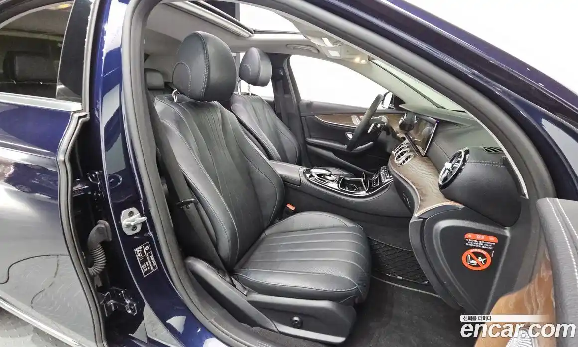 Mercedes-Benz E-Class 2018 2.0 Автомат в Москве № 195310, фото 14