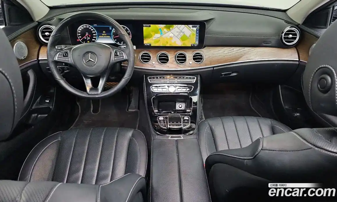 Mercedes-Benz E-Class 2018 2.0 Автомат в Москве № 195310, фото 10