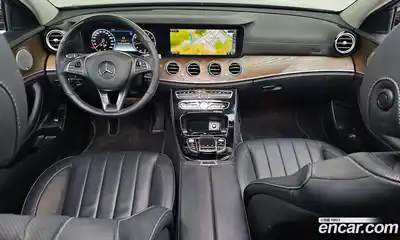 Mercedes-Benz E-Class 2018 2.0 Автомат в Москве № 195310, миниатюра 10