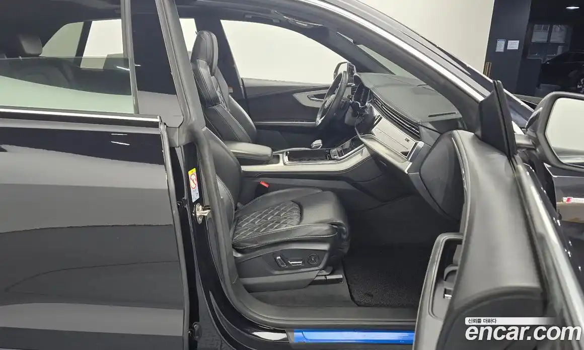 Audi Q8 2020 3.0 Автомат в Москве № 196668, фото 19