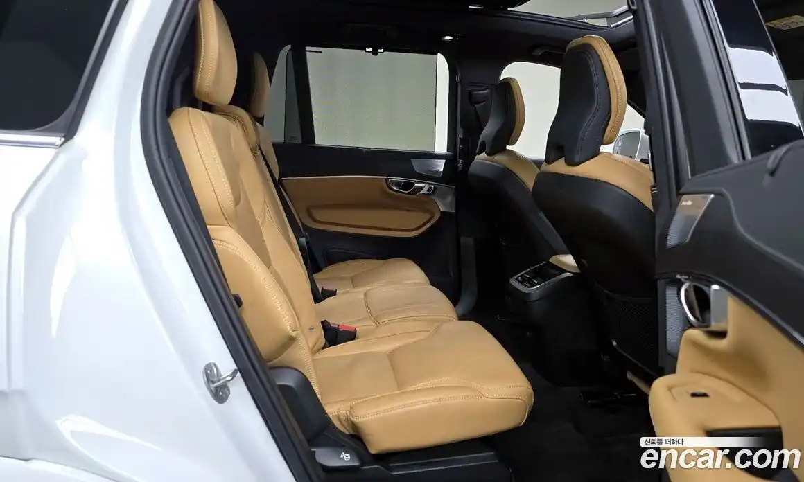 Volvo XC90 2023 2.0 Автомат в Москве № 197053, фото 6