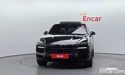 Porsche Cayenne 2022 3.0 Автомат в Москве № 197259, миниатюра 3