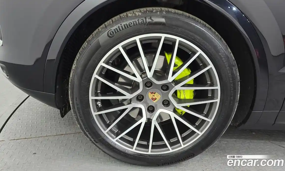 Porsche Cayenne 2022 3.0 Автомат в Москве № 197259, фото 5