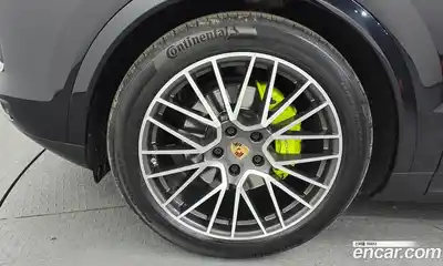 Porsche Cayenne 2022 3.0 Автомат в Москве № 197259, миниатюра 5