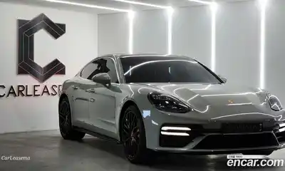 Porsche Panamera, 2021